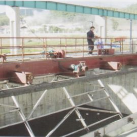 撇渣、（油）、刮泥機