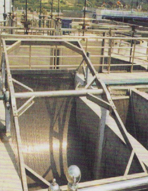 弧形格柵除污機(jī)
